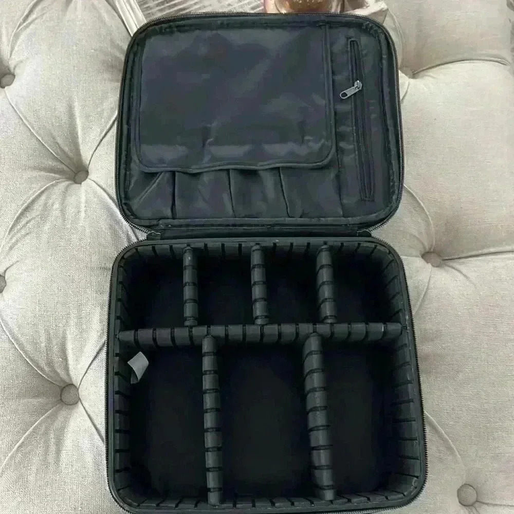 Make up case - Picture 3 of 4